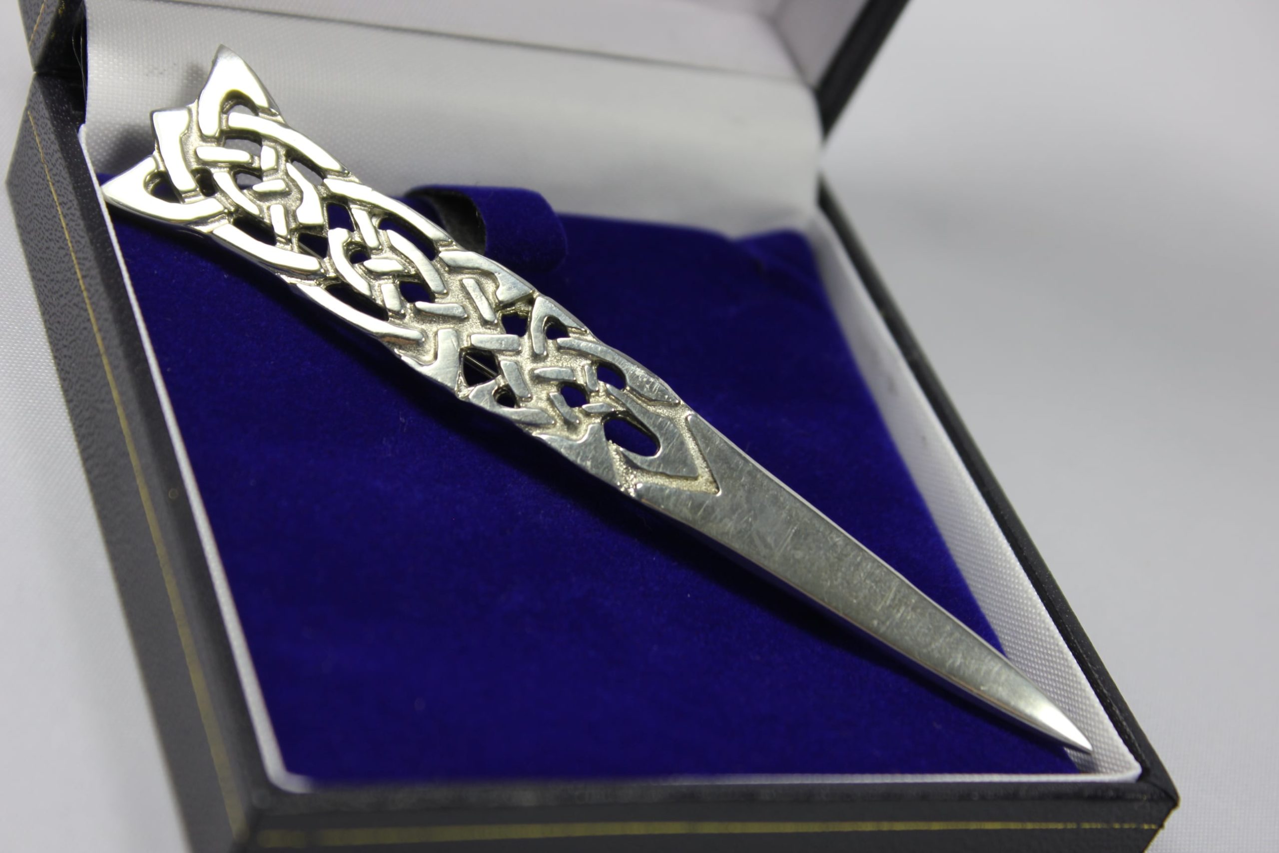 Celtic Interlace Pewter Large Kilt Pin Handmade In Scotland